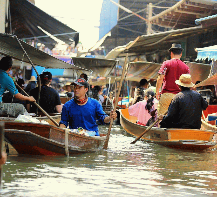 Damnoen Saduak Floating Market